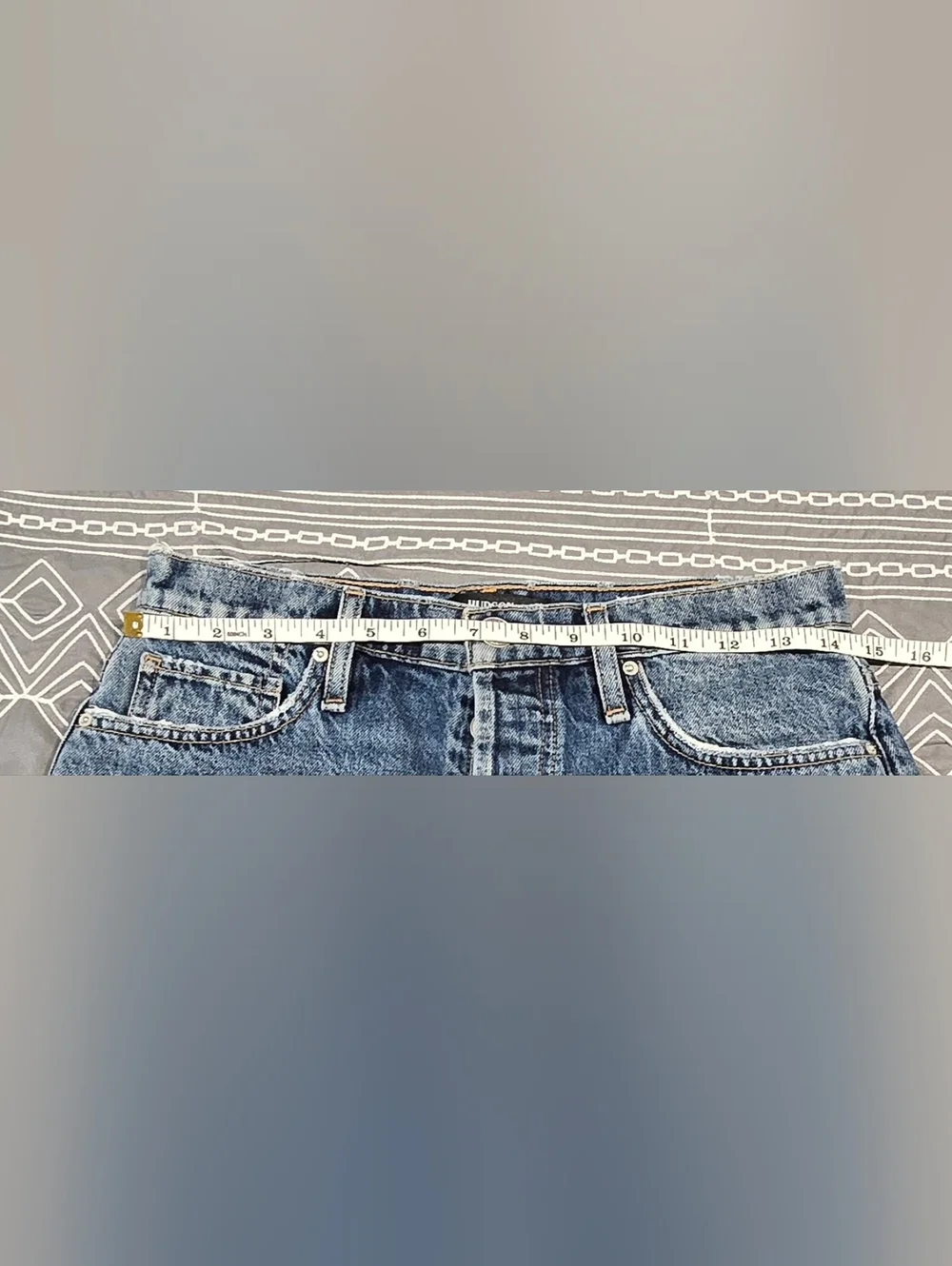 Hudson Cara Classic Denim Shorts Size 28 - Picture 2 of 9